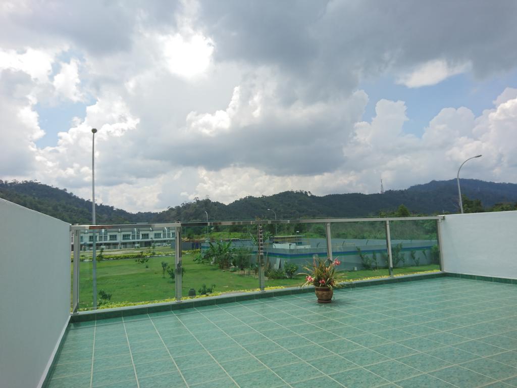 Comfortable Homestay Raub Bagian luar foto